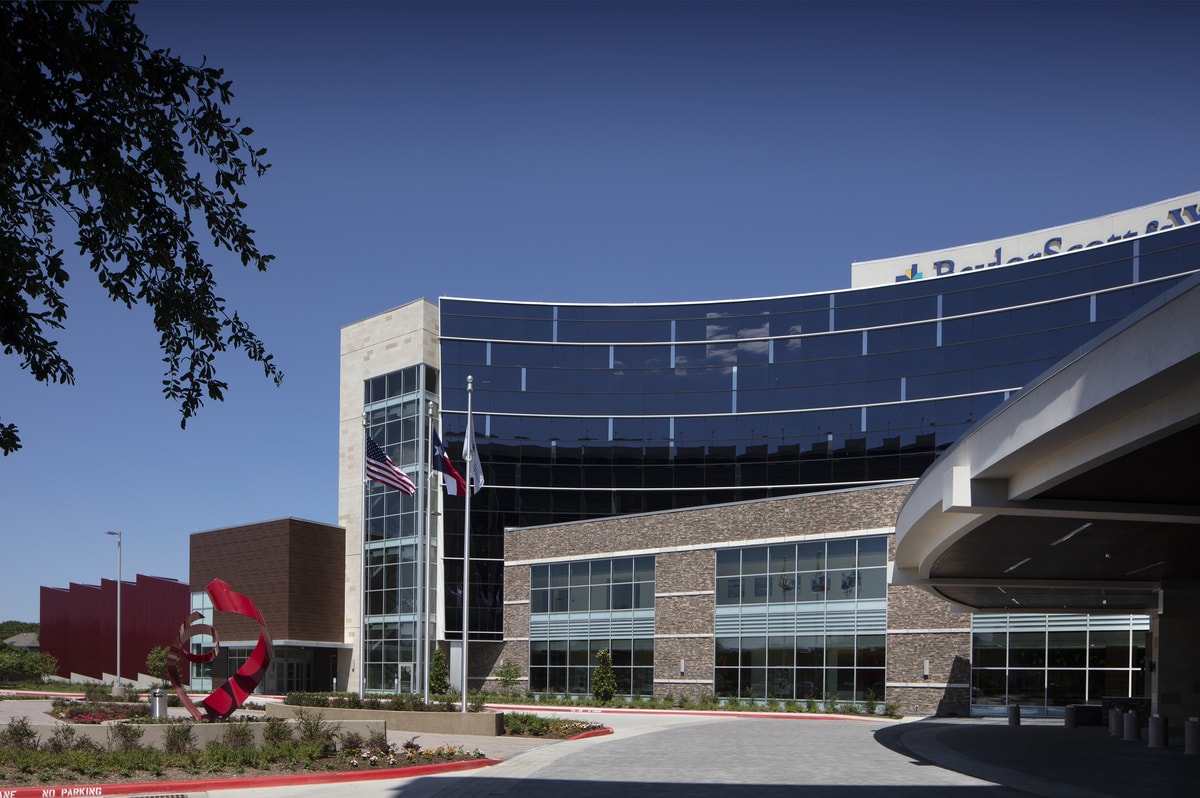 The Heart Hospital Baylor Plano - commercial landscaping in Plano TX