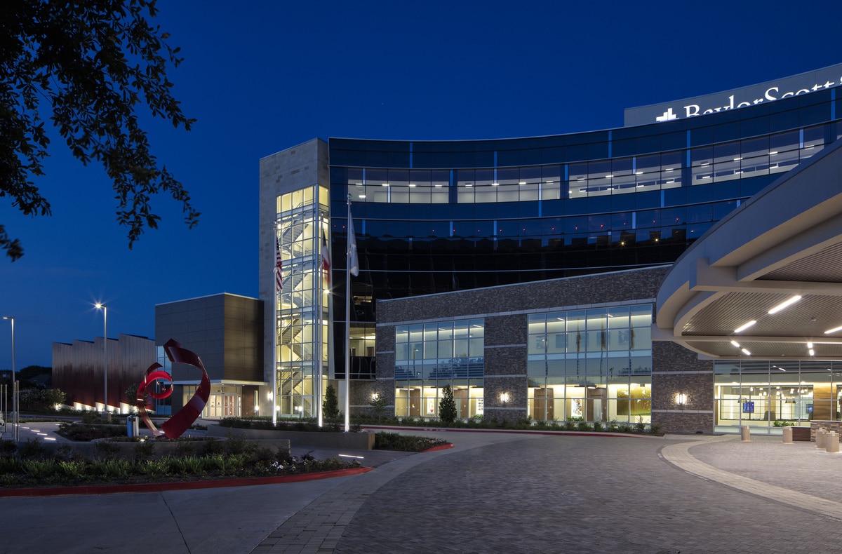 The Heart Hospital Baylor Plano - commercial landscaping in Plano TX